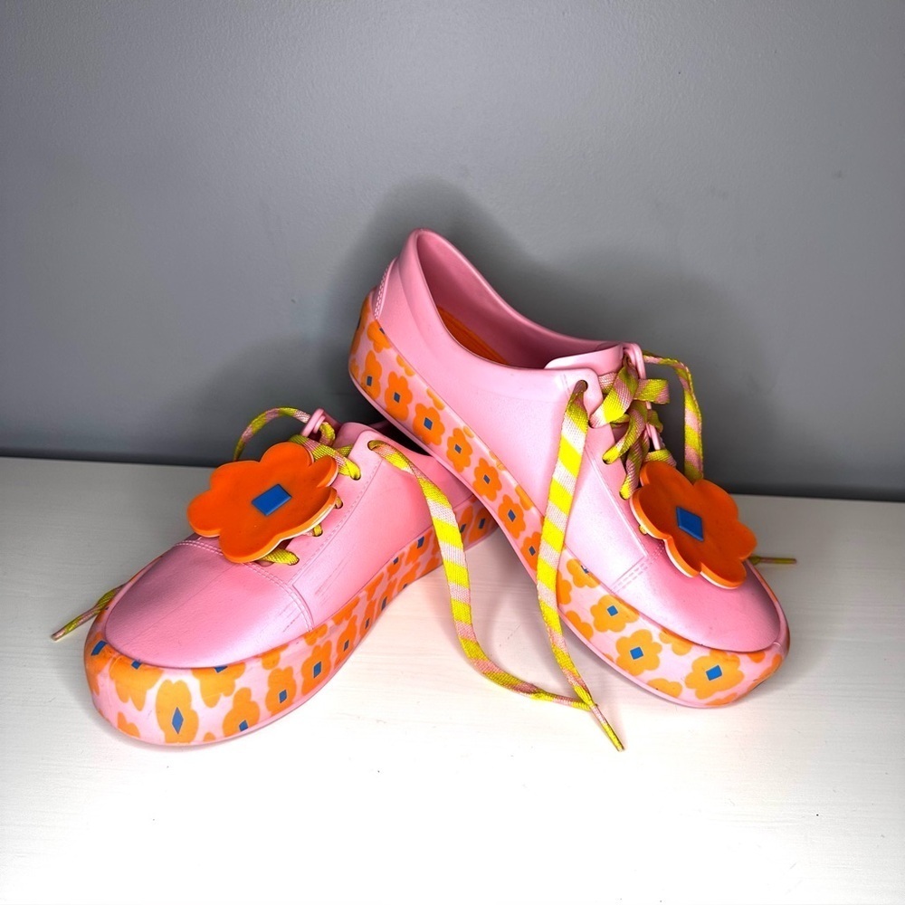 EUC Mini Melissa Street + Fabula Jellies Size 4 (youth) EUC